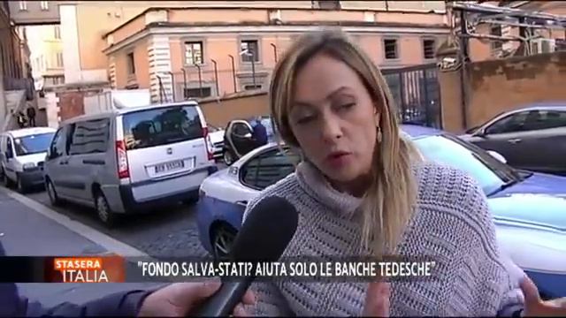 Giorgia Meloni: Fondo Salva-Stati? Serve solo ad aiutare le banche tedesche. смотреть онлайн