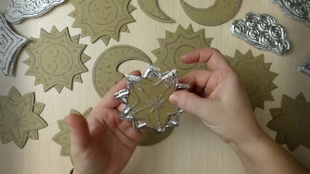 Елочные игрушки из картона и фольги - быстро, просто и красиво!