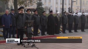 Курсанты академии МВД приняли присягу в нижегородском кремле