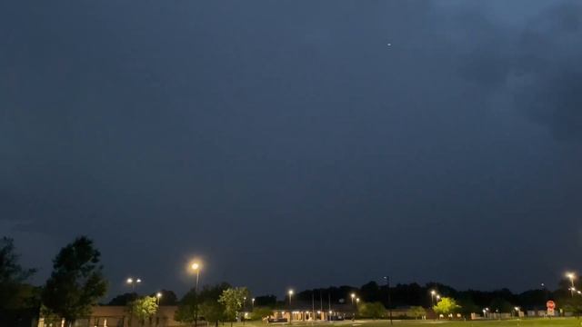 Lightning bolt caught on camera 7-12-2021 Lexington, SC смотреть онлайн