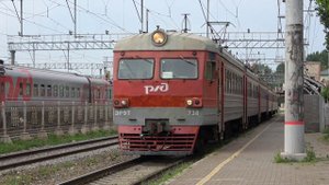 Рижский раритет! Электропоезд ЭР9Т-738 на станции Саратов-1