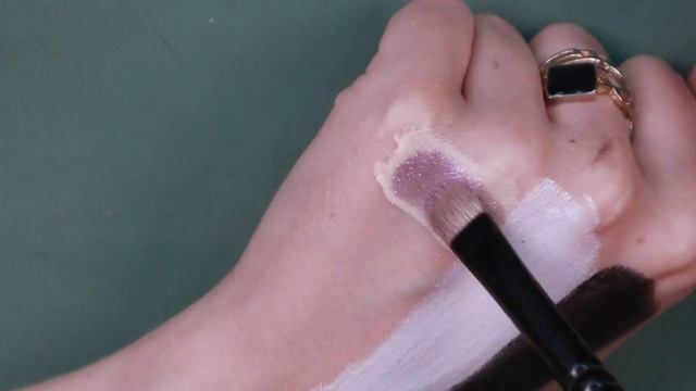 СВОТЧИ УДИВИТЕЛЬНЫХ ПИГМЕНТОВ TAMMY TANUKA / Часть 1 из 3 / Три подложки, Три освещения, 40 оттенко смотреть онлайн