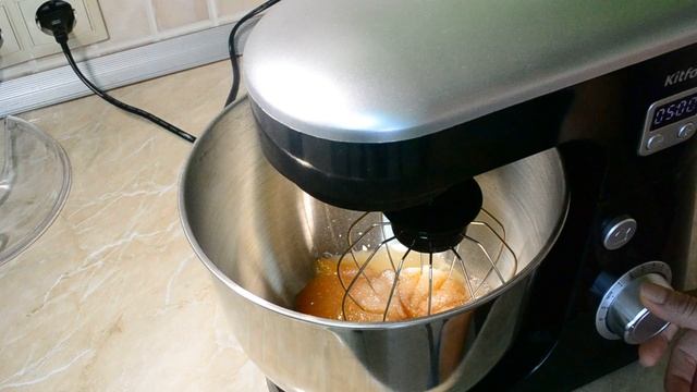 Планетарный миксер Kitfort KT-1308-3. Пробуем приготовить зефир