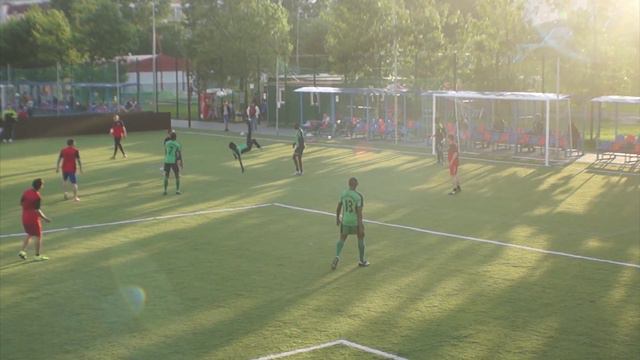 Футбольное Kung Fu Fighting от игрока ""Атлетико Паранаэнсе" смотреть онлайн