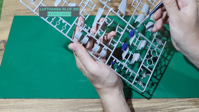 NEW Airbus A321 NEO in TAP Portugal livery | Zvezda 1:144 scale kit | flaps and slats extended смотреть онлайн