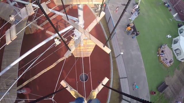 Веревочный парк Sky Town смотреть онлайн