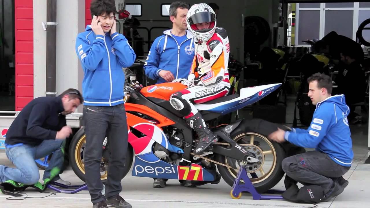 Imola, 17 Marzo смотреть онлайн