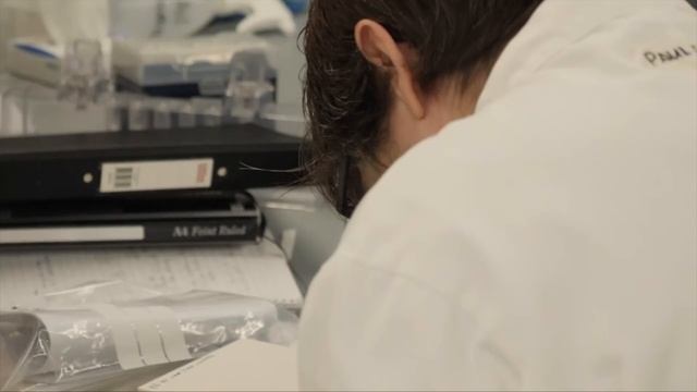 A Man Drank Suspicious Coconut Water. This Is What Happened To His Brain. смотреть онлайн