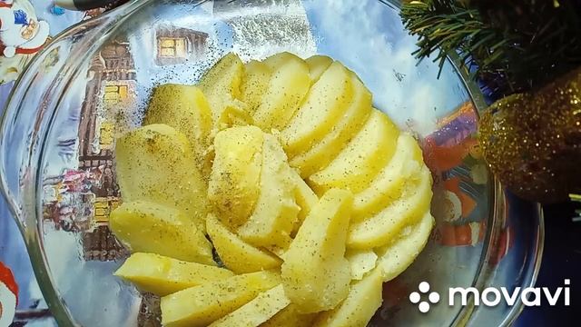 Картофель, запечённый в молоке с сыром.