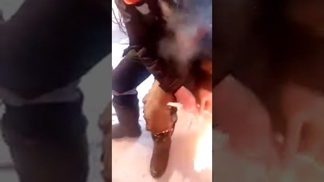 Как пришить заплатку без ниток