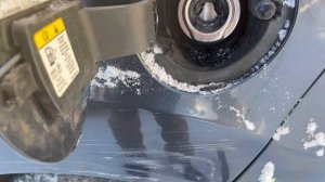 Как снять лючок бензобака Ford Fiesta