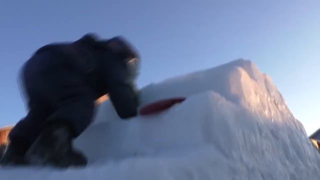 В Сибае дети из-за смога играют на улице в противогазах смотреть онлайн