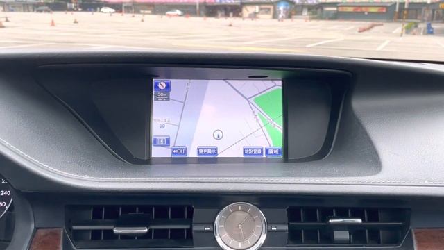 正2013年 Lexus ES 300h頂級版 2.5 油電 白色 實車實價 保證實車實價只賣58.8萬 (102) смотреть онлайн