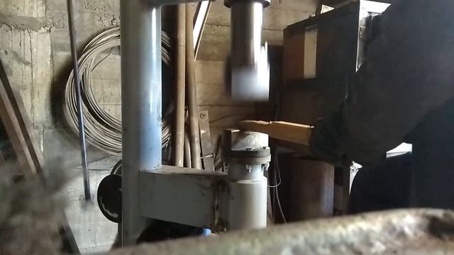 Работа молота после ремонта смотреть онлайн