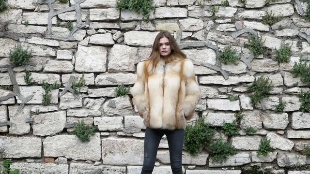 Короткая шуба из рыжей лисицы Артикул LR102 смотреть онлайн