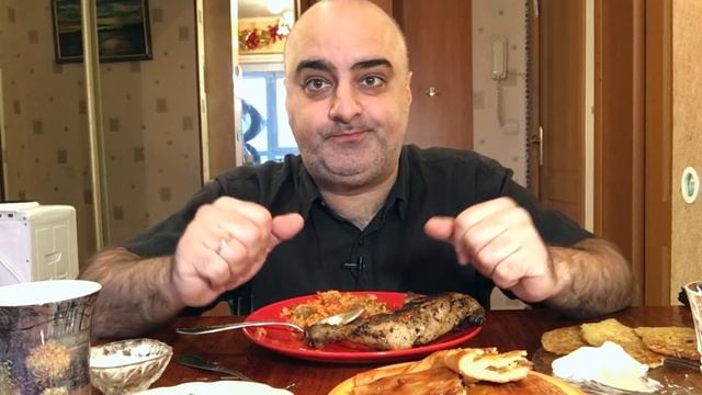 ОБЖОР! Пирог, куриная нога, плов, драники, кофе. Mukbang, Slurp. Жру.ру#125