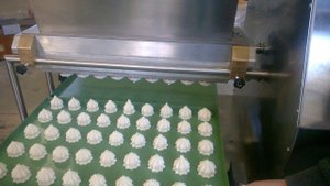 Однобункерная тестоотсадочная машина DROP 600