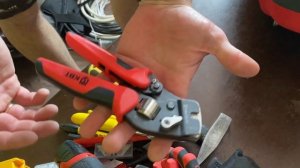 Инструмент электрика