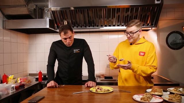 БлинБери готовят блины по рецептам гостей!