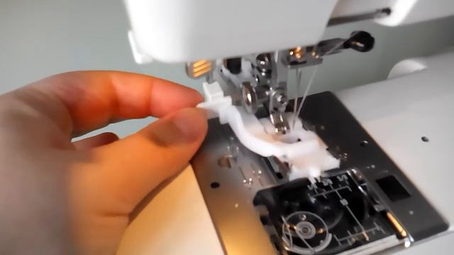 Автоматическое выметывание петель на машине JANOME 23 MY смотреть онлайн