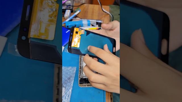 Замена экрана Restoring a Cracked Samsung Galaxy #Shorts #Repair