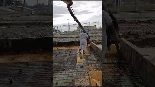 Волгоград. Стадион Зенит. Первый бетон.
