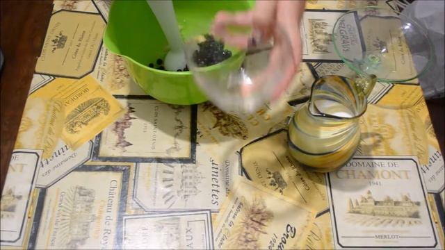 Чернично-банановый коктейль смотреть онлайн