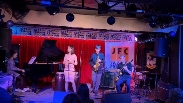 Школьный ансамбль С. Белоусова - Deed I Do - Hirsh-Rose смотреть онлайн