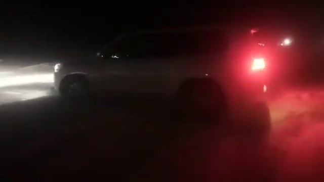 Внедорожник TLC 200 против Chery tiggo 7 pro смотреть онлайн