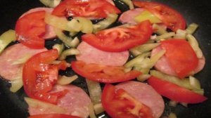 Глазунья с помидорами и болгарским перцем