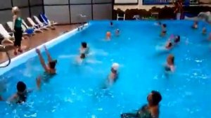 Aqua ABS (аквааэробика с поясами). Разминка.