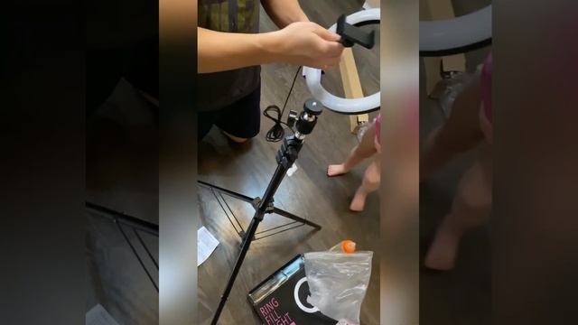 Обзор сборка штатиф #штатиф #сьемки #покупка #ролик #семья #дети #мама #папа #дом #уют #вместе смотреть онлайн