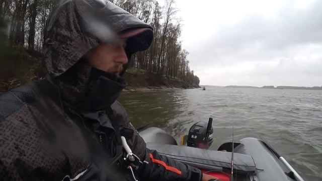 Рыбалка в ураган с лодкой Фрегат 350 FM Light и мотором FREGAT T9.9BMS смотреть онлайн