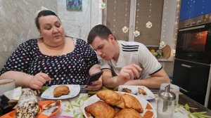 Мукбанг! Mukbang! чаепитие с Затейниками❤ Самса в пол голоса?