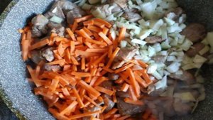 Жаркое из индейки с картофелем