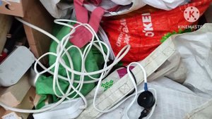 Обогащаюсь на мусорках Москвы. Послания из прошлого и бабкины цацки.
