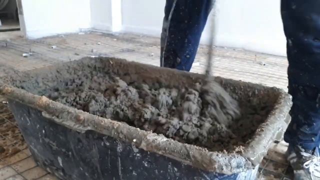 СТЯЖКА АРМИРОВАННАЯ ПО МАЯКАМ