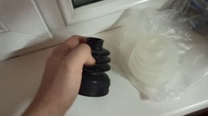 Пыльник шруса Трек и BSG в  сильный мороз. Сравнение.