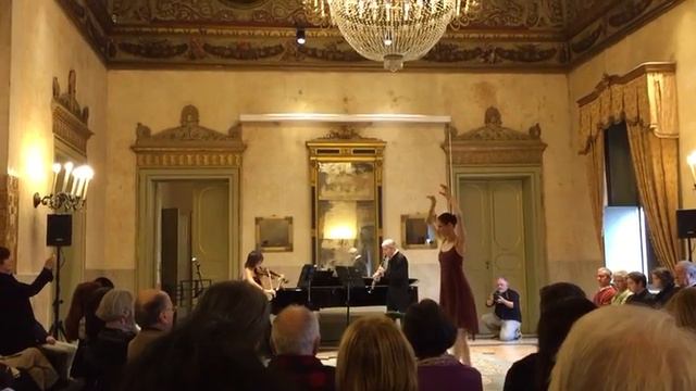 Bianca Dorobat Ballerina - Conversazione a tre voci смотреть онлайн