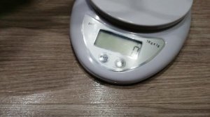 Весы кухонные электронные с «Озон» за 375 рублей.