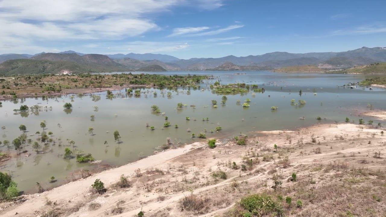 travel to vietnam Untitled 2