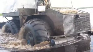 Испытание болотохода на шинах низкого давления!