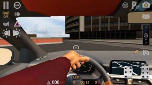 В игре дривинг скул сим есть   BMW   x6  2020