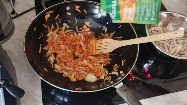 Как приготовить кальмары на раз-два! Так Вы еще не пробовали! Быстрое приготовление кальмаров! смотреть онлайн