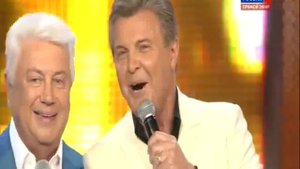 Неужель наставлю пушку на свою жену, хохлушку,Лучше буду я ее любить