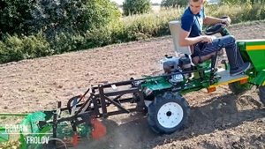 КАРТОФЕЛЕУБОРОЧНЫЙ КОМБАЙН К МИНИТРАКТОРУ