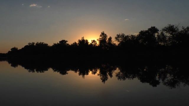 Рыбалка с Ночёвкой на Дону! Ловля на Спиннинг с Лодки. Шашлык Уха. Full HD 2017 смотреть онлайн