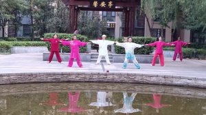 "И цзинь цзин" / Цигун для укрепления мышц и сухожилий”  – 易筋经  yìjīnjīng