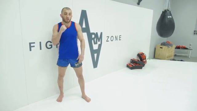 Тайский бокс и кикбоксинг для начинающих. Thai boxing and kickboxing for beginners. смотреть онлайн