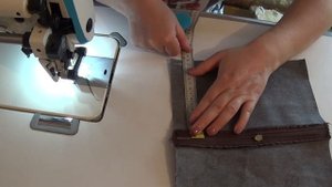 Кожанная косметичка из мебельных остатков за 10 минут